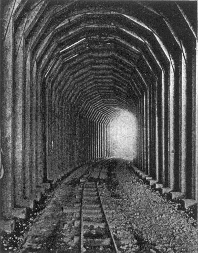 FIG. 2 SEATTLE-TACOMA INTERURBAN ELECTRIC RAILWAY. � ROCK TUNNEL NEAR TACOMA.