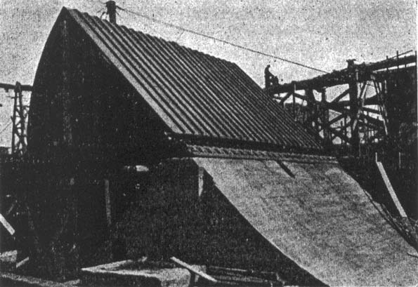 HYDRO-ELECTRIC DEVELOPMENT ON DRAINAGE CANAL NEAR/LOCKPORT. � MOVABLE-CREST DAM.