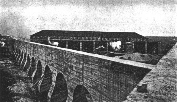 Concrete Wall to Deflect Ice from Forebay./HYDRO-ELECTRIC POWER DEVELOPMENT ON CHICAGO DRAINAGE CANAL,/NEAR LOCKPORT, ILL.