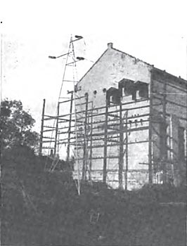 FIG. 6. � CROTON DAM POWER STATION.