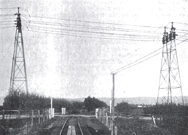 FIG. 10.�OUTRAM RAILWAY CROSSING.
