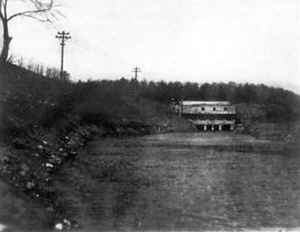 FIG. 2.�TAIL RACE.