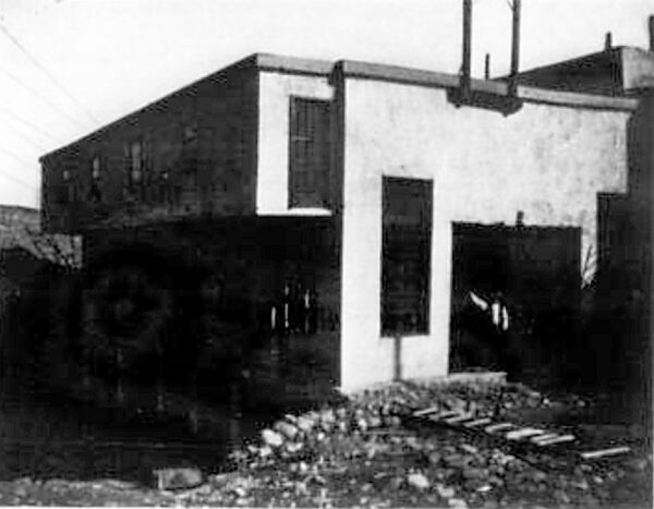 FIG. 4.�POWER HOUSE.