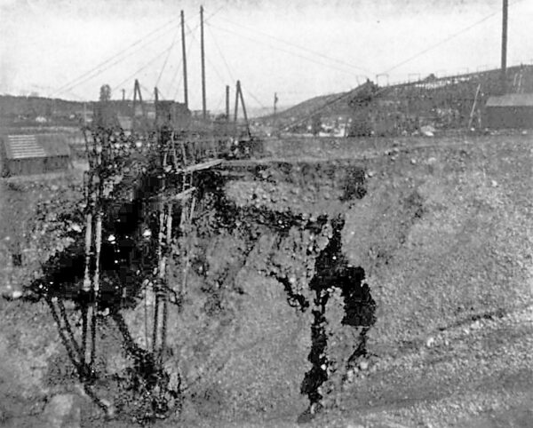 FIG. I.�PLACER MINE AT BRECKENRIDGE, COLO.