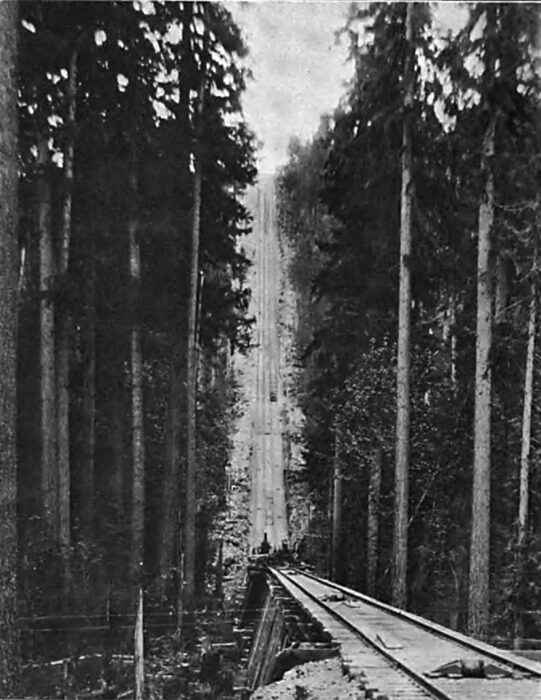 INCLINE CABLE RAILWAY FOR HOISTING BUILDING MATERIAL UP THE 68 PER CENT. GRADE FROM ELECTRON TO THE RESERVOIR.