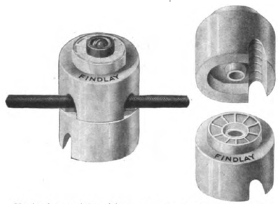 Knobs for straight wiring.  Made by the Findlay Electric Porcelain Co., Findlay, Ohio