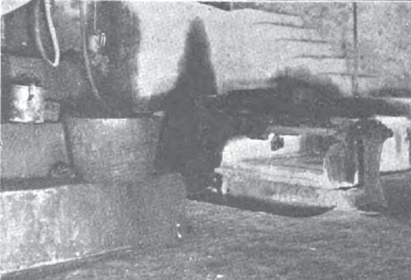 FIG. 5 � SHAKER LAWN