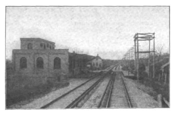 AUORA, ELGIN AND CHICAGO RAILWAY. � TYPICAL SUB-STATION.