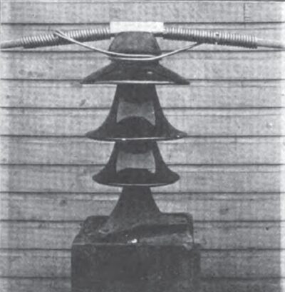 FIG. 17.--A SINGLE INSULATOR TIE.