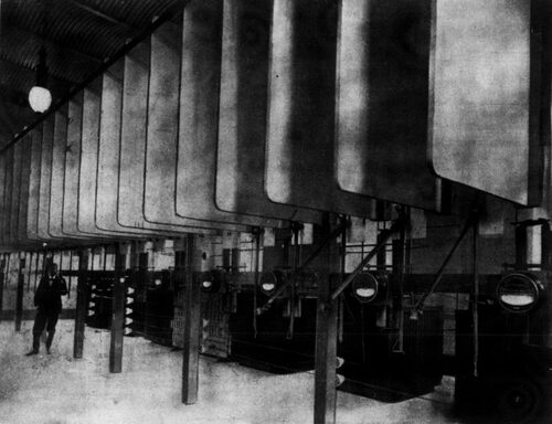 FIG. 19.�HIGH-TENSION ROOM AT FERNANDEZ LEAL.