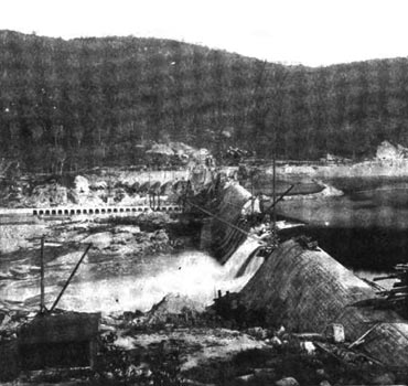 FIG. 2.�DAM AT SPIER FALLS.