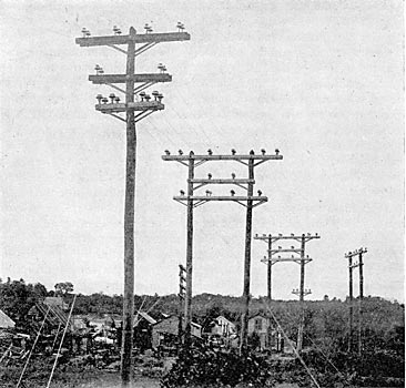 FIG. 9. � CROSSING D. & H. TRACKS AT SARATOGA