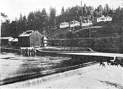 FIG. 1. � GENERAL VIEW AT THE FALLS