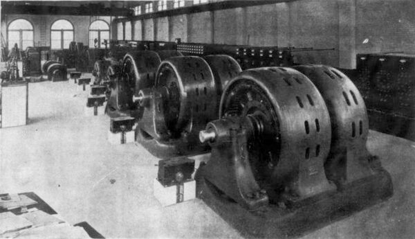FIG. 4. -- ANOTHER VIEW OF INTERIOR OF DOCK STREET SUB-STATION, SCHNECTADY.