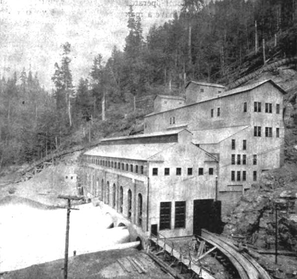 FIG. 10. � END VIEW OF POWER HOUSE.