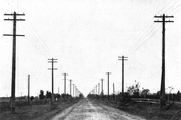 FIG. 9.�THE 10,000-VOLT LINE FROM THE FOLSOM POWER HOUSE.  OLD CONSTRUCTION