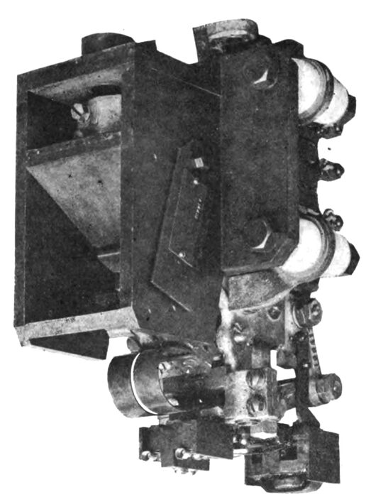 Fig. 23. � DIRECT-CURRENT CONTACTOR CIRCUIT-BREAKER SIDE