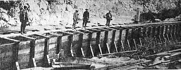 FIG. 6. � SECTION OF TIMBER FLUME CONNECTING TUNNELS 1 AND 2.