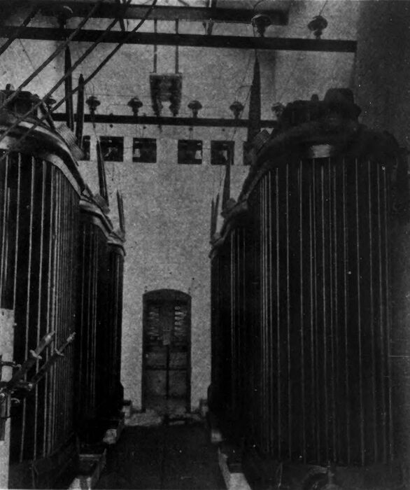 Fig. 11 -- INTERIOR OF THE GREAT FALLS PLANT OF THE PORTLAND LIGHTING & POWER COMPANY.