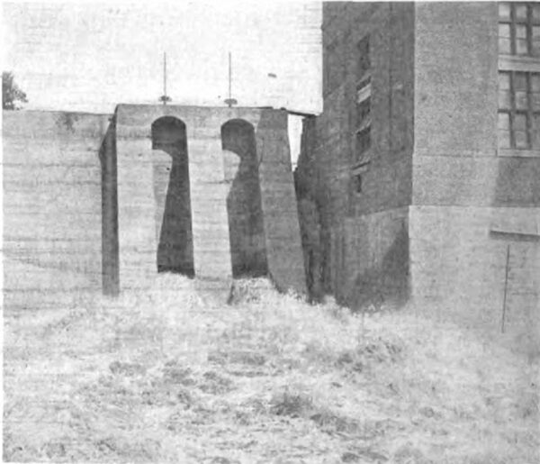 Fig. 4--Sluice Gates.