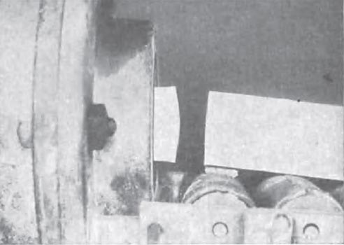 FIG. 3�DIE NOZZLE AND EXTRUDED CI.AY SECTION.  Part of pug mill shown in Fig. 2.