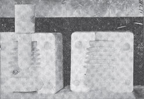 FIG. 4 � CASTING MOULD