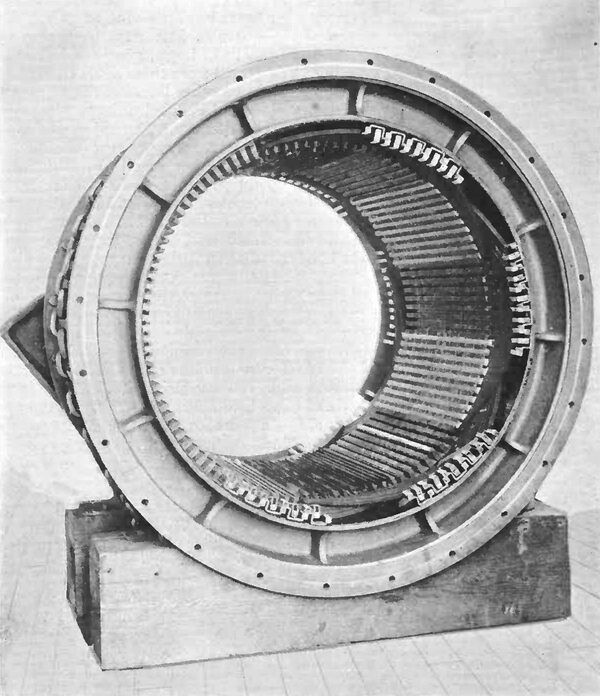 FRAME OF THE LARGE REGULATOR OF THE CARBORUNDUM CO. (SEE PAGE 339.)