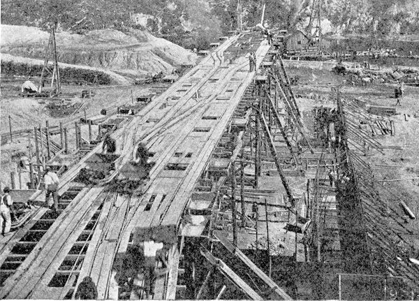 FIG. 5 -- CROTON DAM CONSTRUCTION WORK.