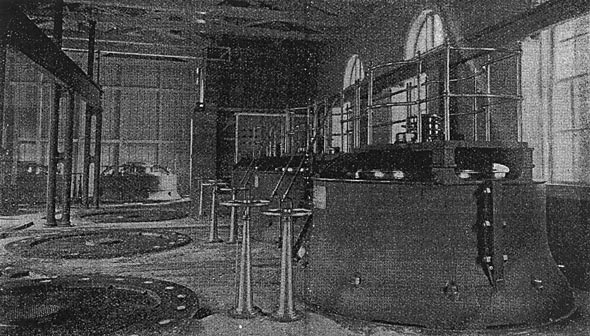 ELECTRICAL UTILIZATION AT PORTLAND, ORE., OF THE POWER OF THE FALLS OF THE WILLAMETTE RIVER. � INTERIOR OF STATION SHOWING THREE-PHASE GENERATORS AND DIRECT CURRENT EXCITERS.