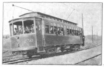 FIG. 8. CHICAGO-JOLIET ELECTRIC RAILWAY. � CAR ON CURVE NEAR SAG BRIDGE.