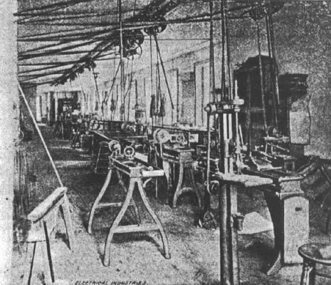FIG. 4. � THE KNAPP ELECTRICAL WORKS � A VIEW IN MACHINE SHOP.